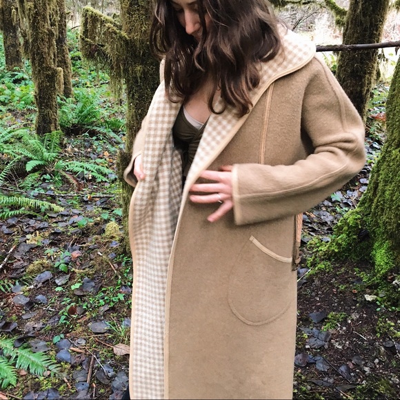 Vintage Tan Wool Winter Coat - Picture 6 of 6